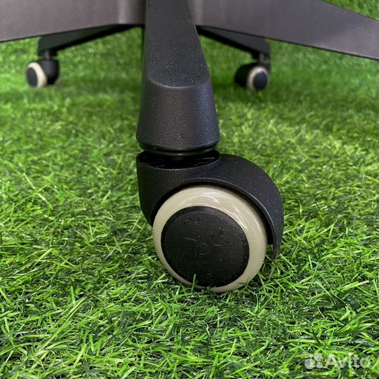 Кресло в офис