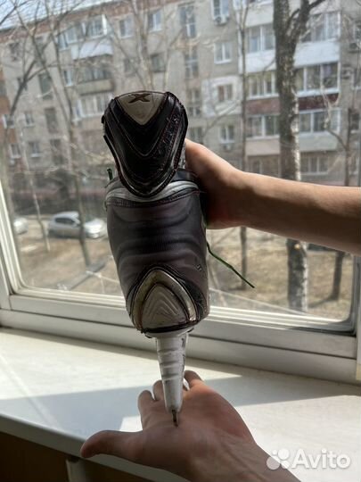 Хоккейные коньки