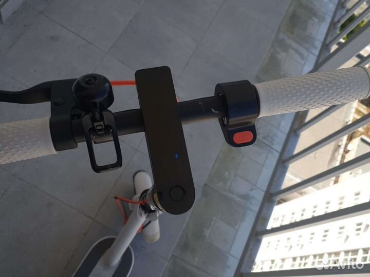 Электросамокат Xiaomi Mi Electric Scooter 3