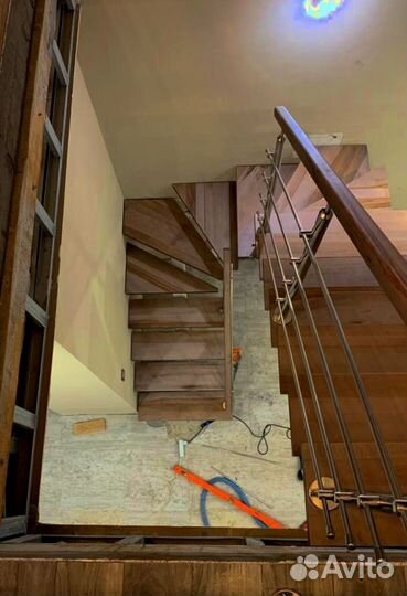 Лестница на монокосоуре