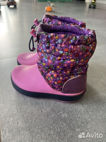 Сапожки crocs c 10 для девочки)