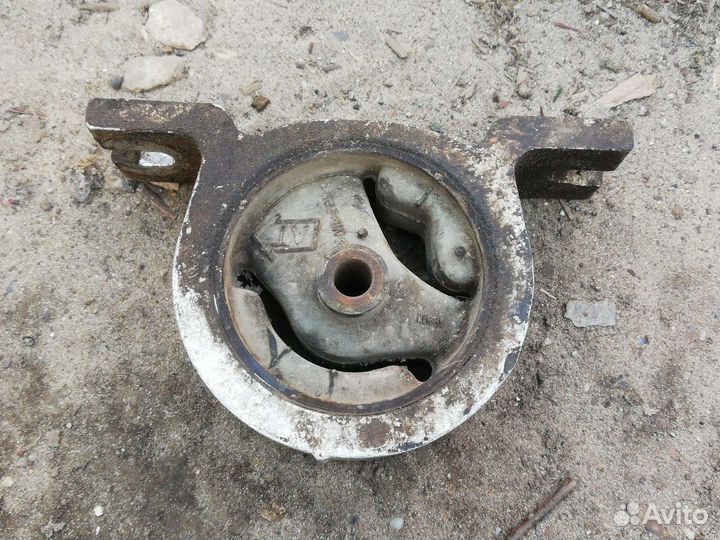 Подушка двигателя Ниссан Премьера Комфорт Р11