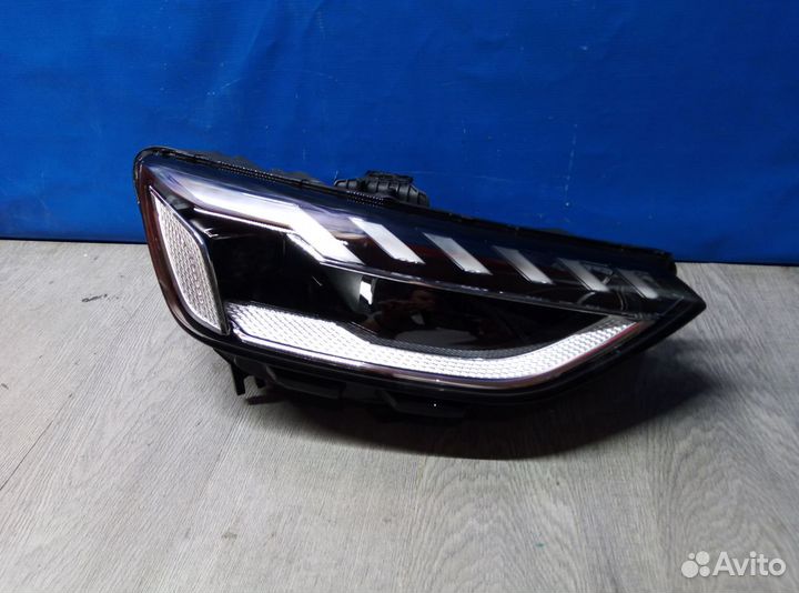 Фара правая Audi A4 5 В9 2015
