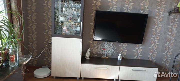 Стенка горка в гостиную бу