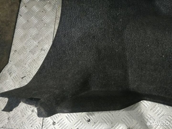 Обшивка багажника правая Nissan Teana J31