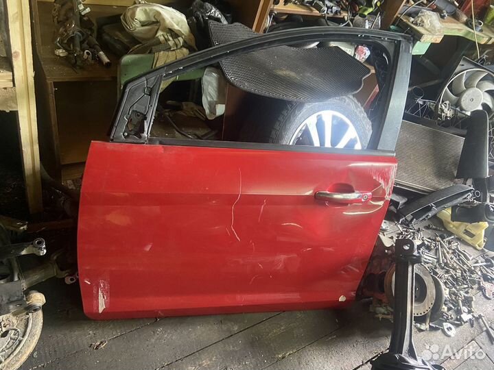 Дверь передняя левая Ford Focus 2 рестайл дефект
