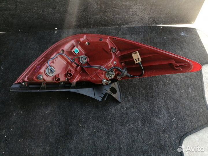 Стоп-сигнал правый Nissan Tiida C11