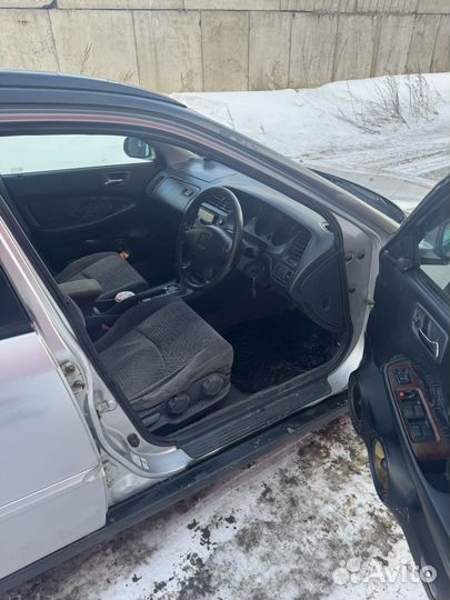 Honda Accord 2.3 AT, 1999, 200 000 км
