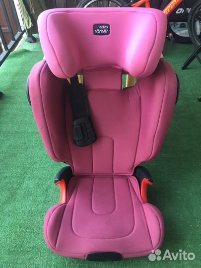 Детское автокресло Britax Romer Kidfix