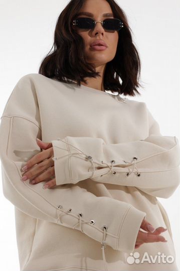 Женский спортивный костюм