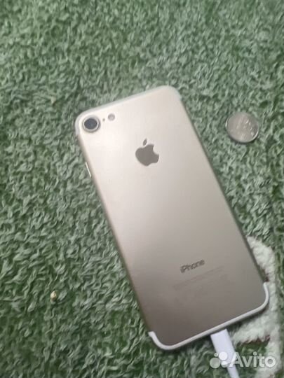 iPhone 7, 32 ГБ