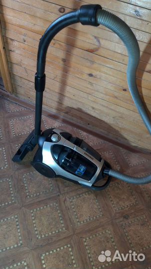 Пылесос Samsung SC8833