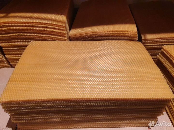 Вощина для пчел для свечей