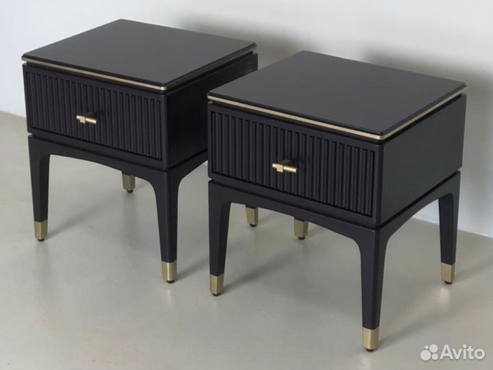 Тумба прикроватная