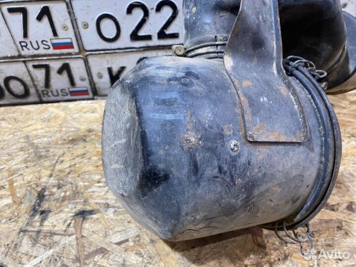 Корпус фильтра Mitsubishi Pajero 3D