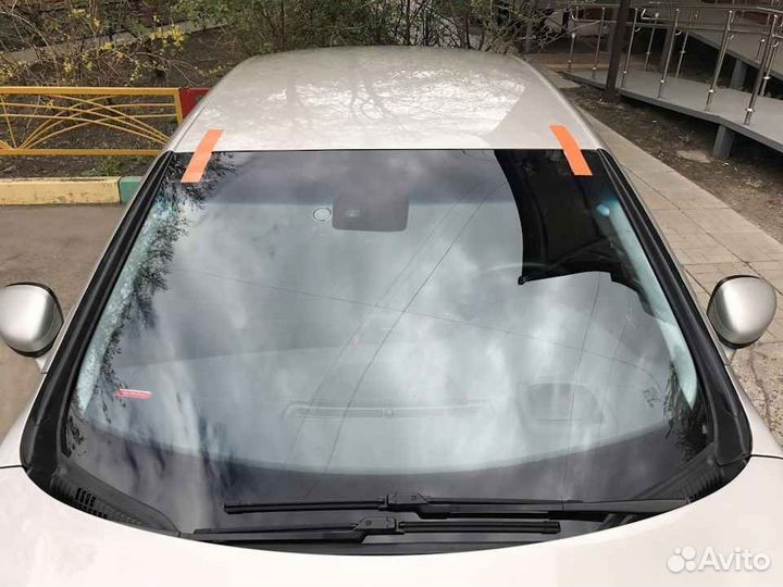 Лобовое стекло Хонда Стрим