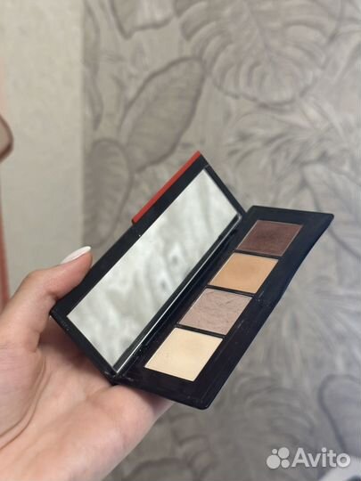 Палетка теней shiseido