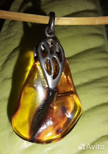 Исклюз в янтаре серебро