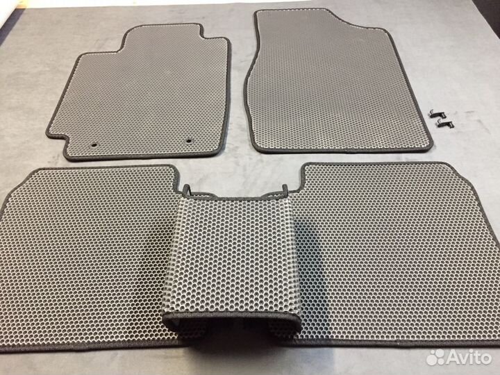 Автоковрики EVA для Toyota Camry 2001-2006