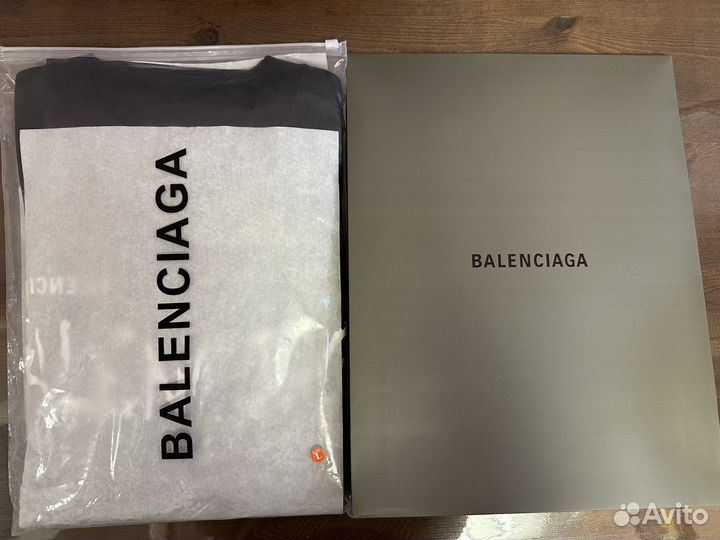 Футболка Balenciaga 100% хлопок