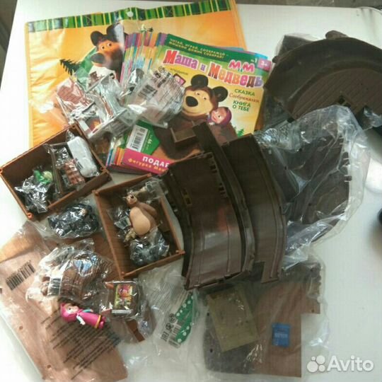 Дом маши и медведя, фигурки и журналы