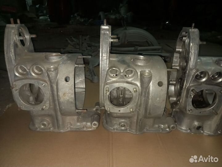 Безномерной картер мотоцикла Урал