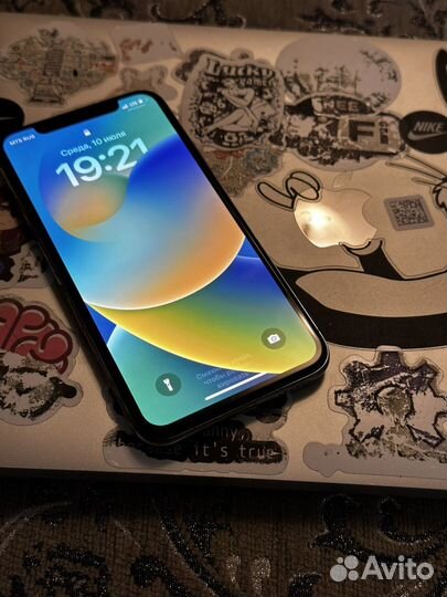 iPhone X, 64 ГБ