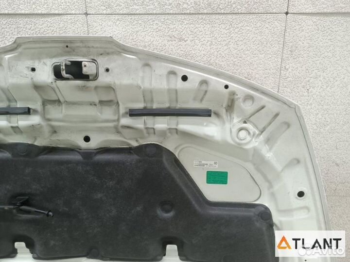 Капот nissan tiida