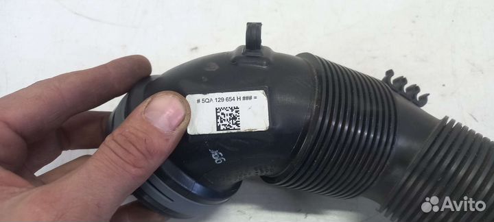 Патрубок воздушного фильтра 2.0 DFG VW Tiguan 2