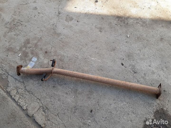 Выхлопная труба Mitsubishi L200