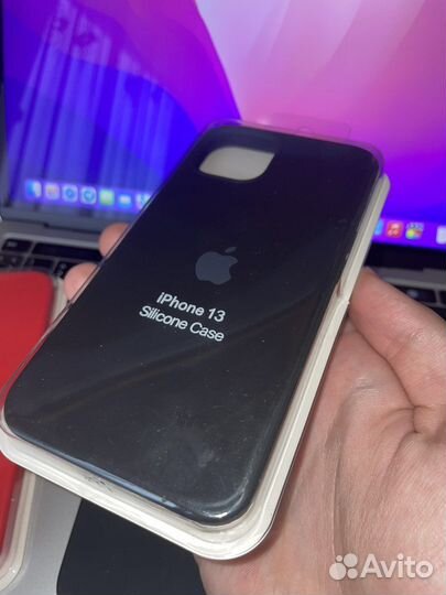 Чехол на iPhone 13