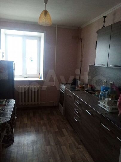 2-к. квартира, 50 м², 1/10 эт.