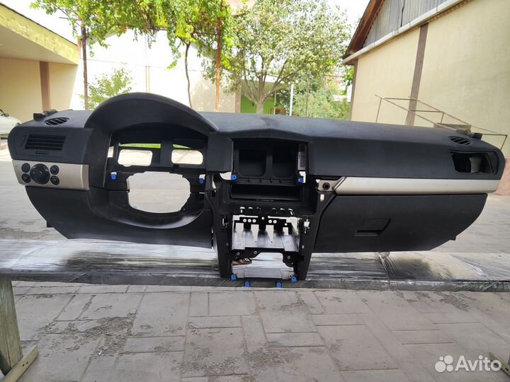 Торпедо на opel astra h