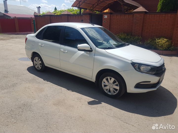 LADA Granta 1.6 МТ, 2018, 130 700 км