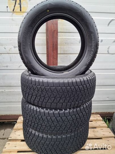 Bridgestone Blizzak DM-V2 245/55 R19 103T