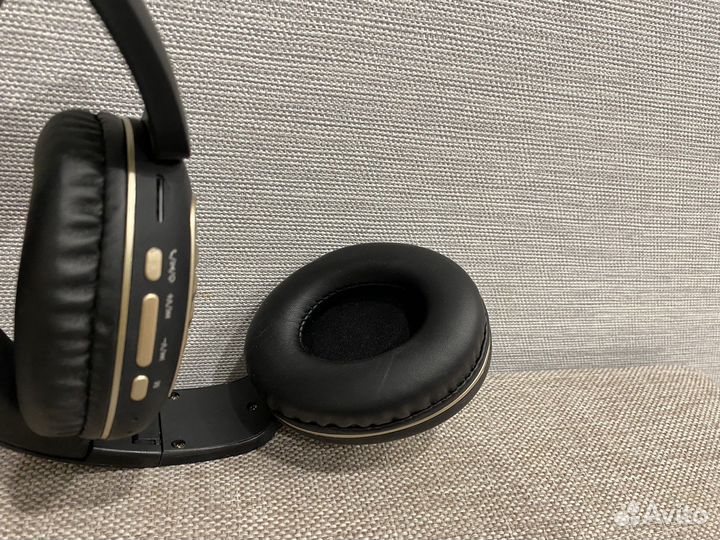 Беспроводные наушники dexp