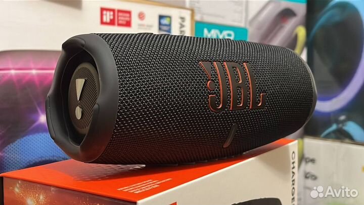 Новая портативная колонка JBL Charge 5