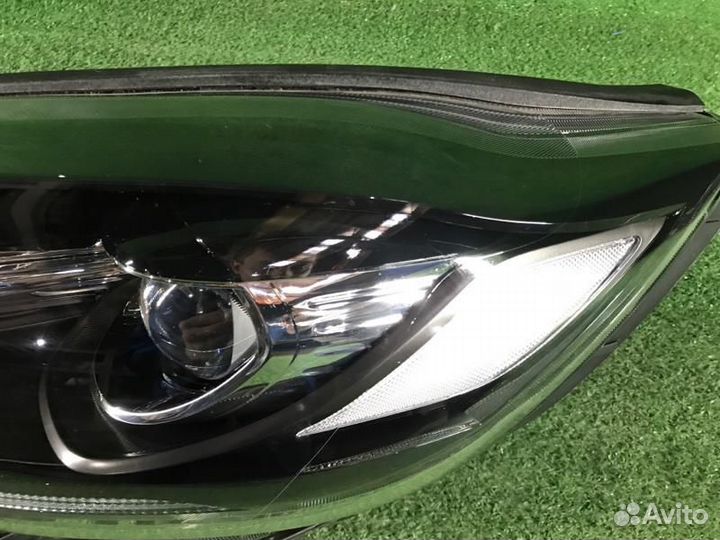 Фара левая Kia Sorento/Sorento Prime