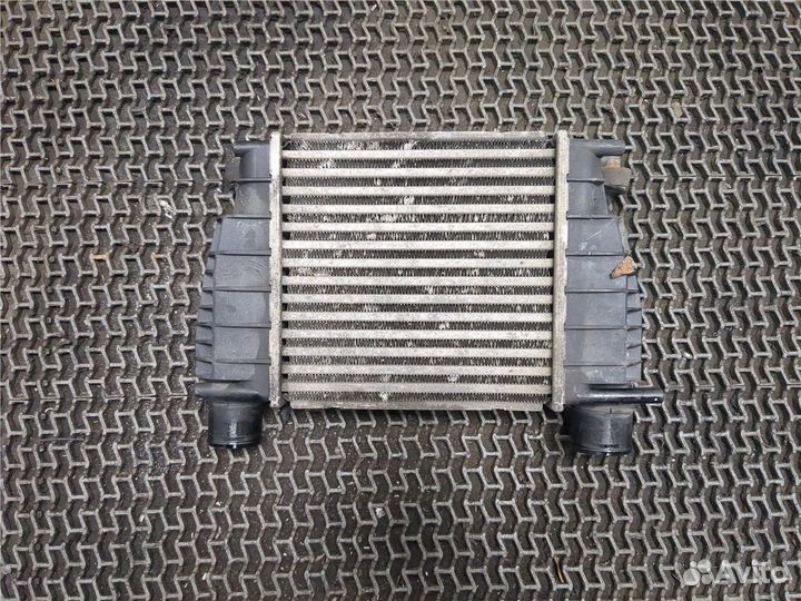 Радиатор интеркулера Nissan Note E11, 2009
