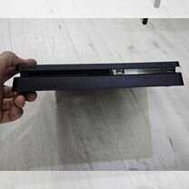 Sony playstation 4 slim