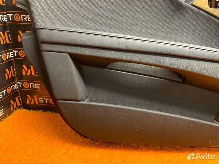 Обшивка двери Mercedes-Benz E-Class W211 272.922