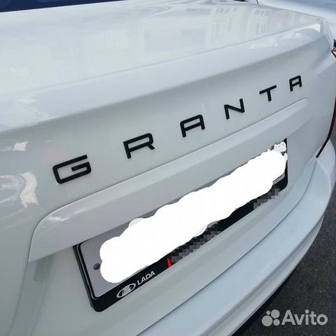 Шильдик Granta черный глянец в стиле Порше