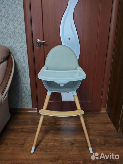 Детский стульчик для кормления