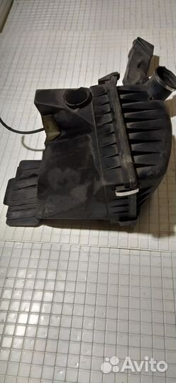 Корпус воздушного фильтра BMW 7 E65 66