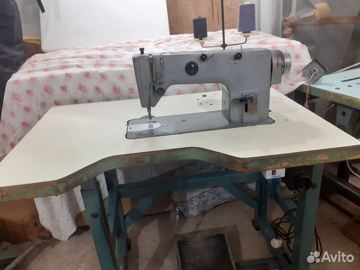 Промышленная швейная машинка