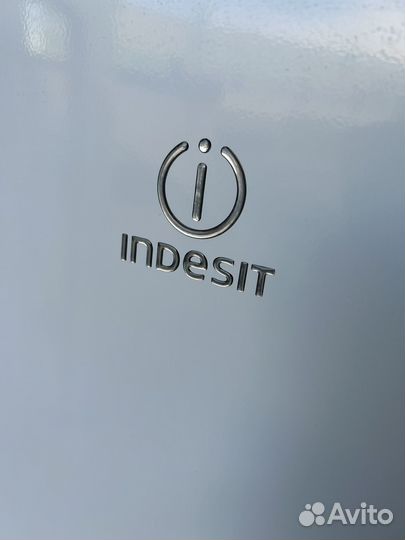 Холодильник Indesit