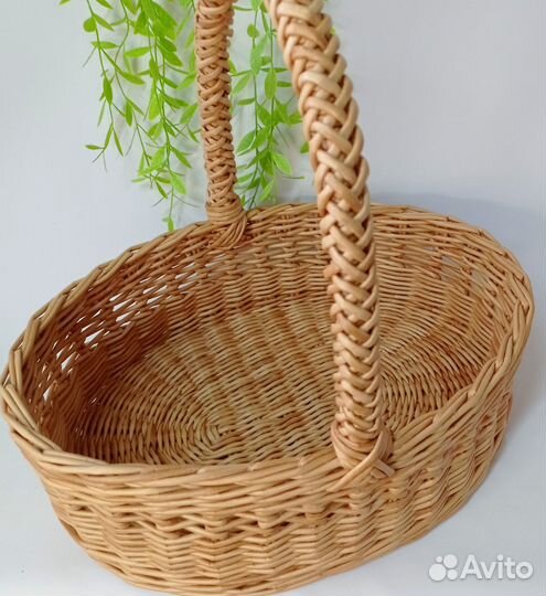 Корзина плетеная. Пасхальная корзина