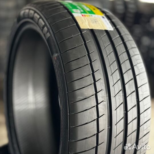 Kapsen RS26 255/45 R19 104W