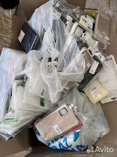 Чехлы, бампера на телефоны разные