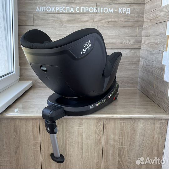 Детское автокресло поворотное britax romer dualfix